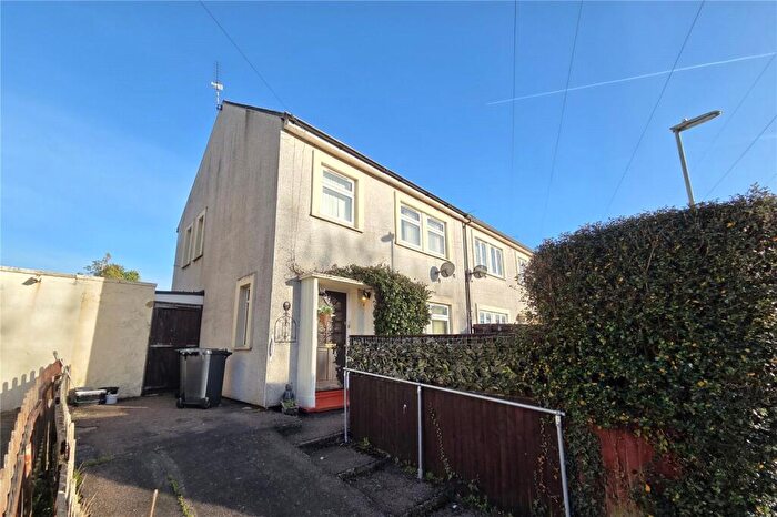 3 Bedroom Semi Detached House For Sale In Corhampton Crescent, Havant, Hampshire, PO9