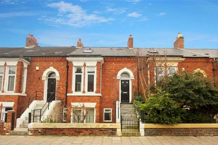 2 Bedroom Maisonette To Rent In Victoria Terrace, Whitley Bay, Tyne And Wear, NE26