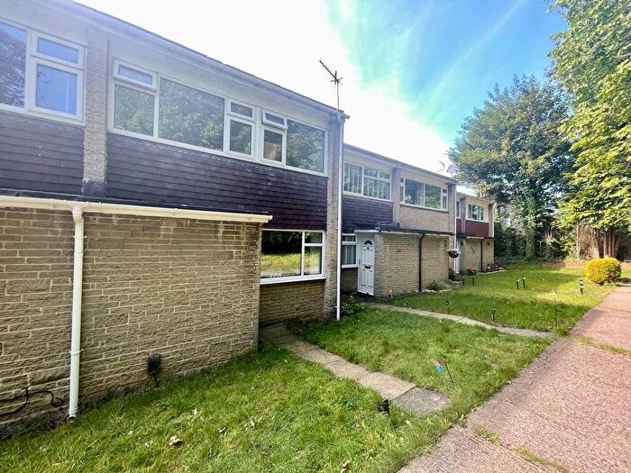 3 Bedroom Terraced House To Rent In Main Road, Eastburn, BD20