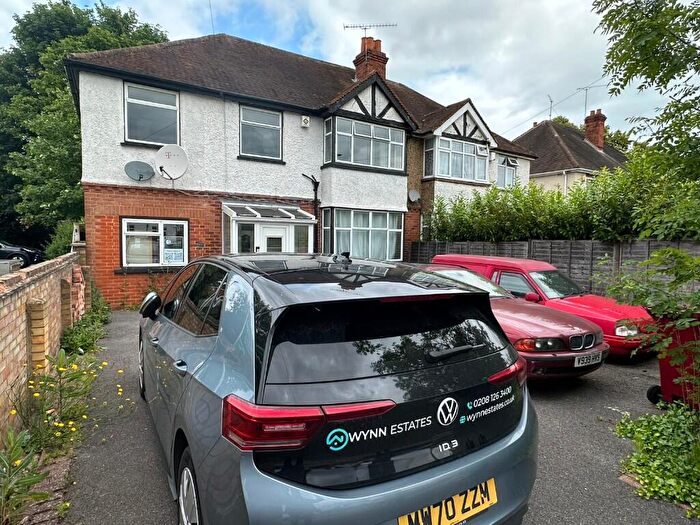 5 Bedroom Semi-Detached House To Rent In Henley Road, Reading, Berkshire, RG4
