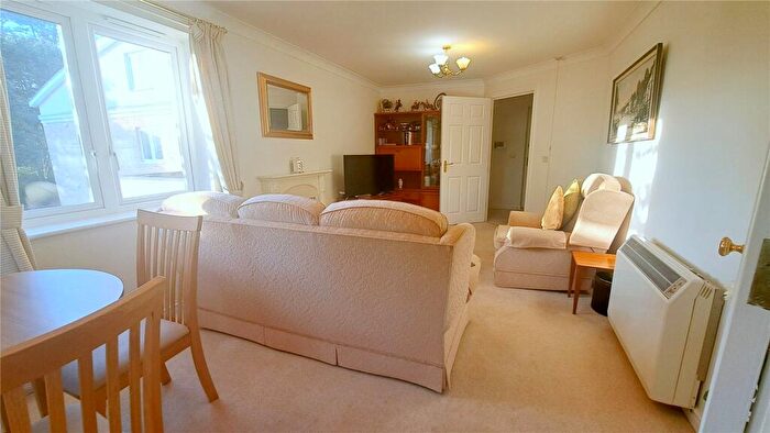1 Bedroom Apartment For Sale In Wortley Road, Highcliffe, Christchurch, Dorset, BH23