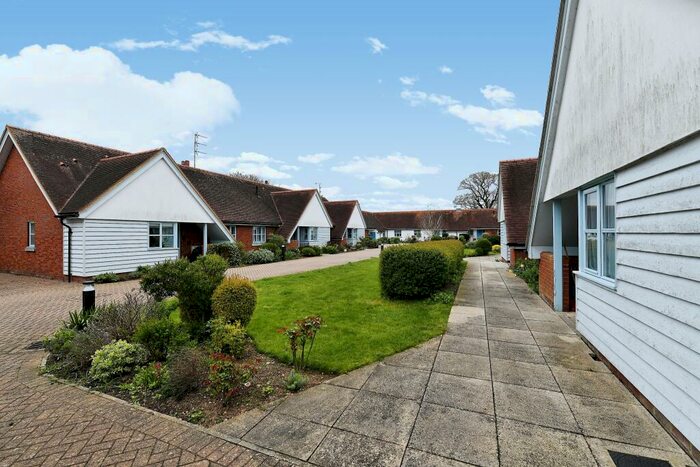 2 Bedroom Bungalow For Sale In Kirk Mews, Althorne, Chelmsford, Essex, CM3