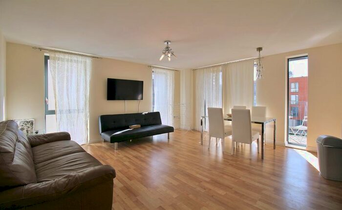 2 Bedroom Flat To Rent In Needleman Close, London, NW9