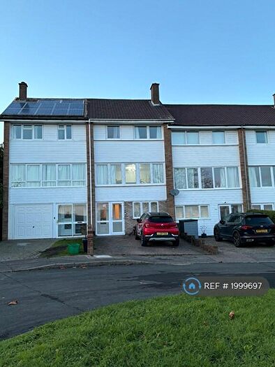4 Bedroom Terraced House To Rent In Mead Way, Bromley, BR2