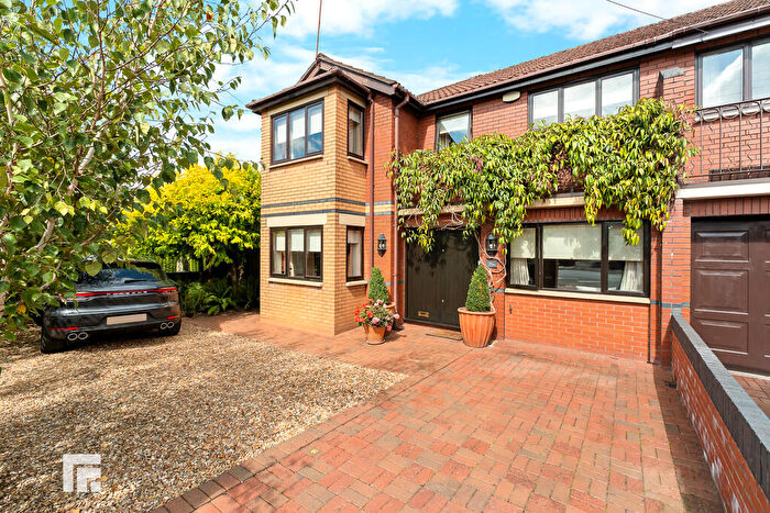 4 Bedroom Semi-Detached House For Sale In Maes-y-coed Road, Heath, Cardiff, CF14