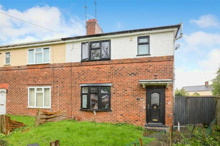 3 Bedroom Property To Rent In Owen Place, Bilston, WV14