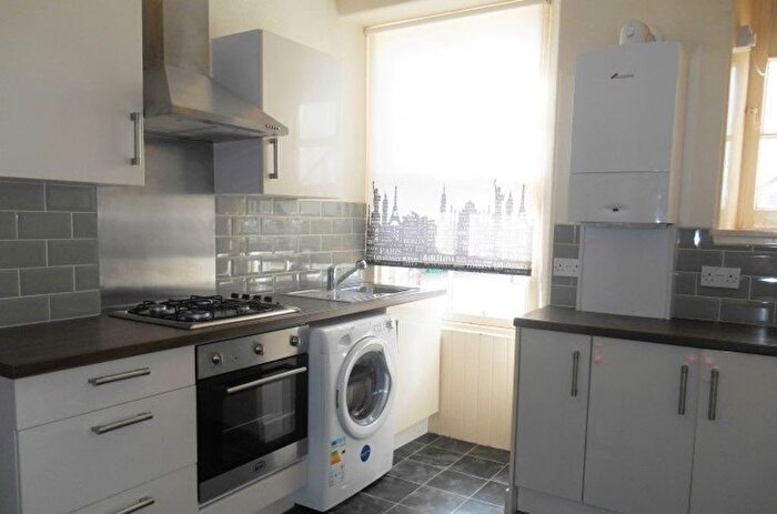 2 Bedroom Flat To Rent In Innerbridge Street, Guardbridge, Fife, KY16