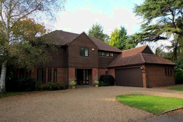 5 Bedroom Detached House To Rent In Littleworth Lane, Esher, KT10