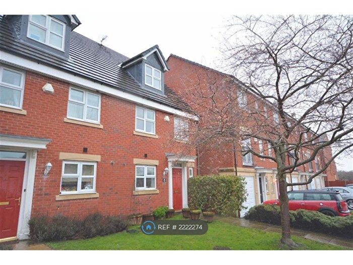 4 Bedroom Semi-Detached House To Rent In Summerville Close, Littleover, Derby, DE23
