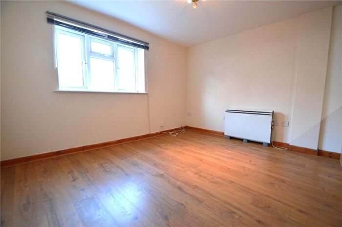 1 Bedroom Apartment To Rent In Russell Hill Place, Purley, CR8