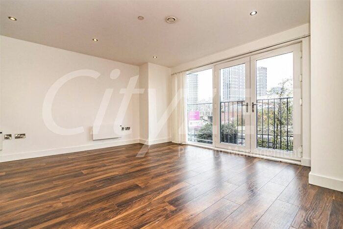 1 Bedroom Flat For Sale In Ordsall Lane, Salford, M5