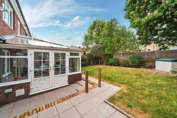 3 Bedroom End Terrace House For Sale In Burleigh Place, Putney, London, SW15
