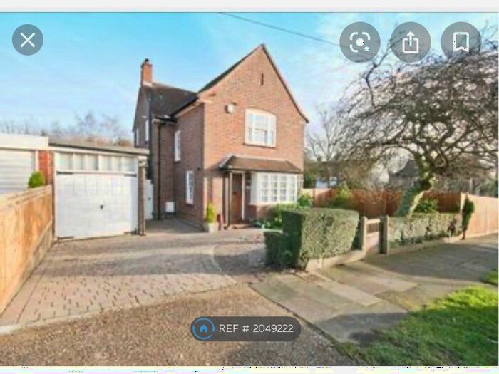 3 Bedroom Detached House To Rent In Latimer Gardens, London, HA5