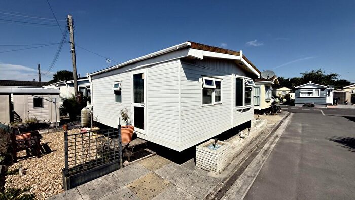 1 Bedroom Park Home For Sale In Hutton Park, Hutton Moor Lane, Weston-super-Mare, BS24