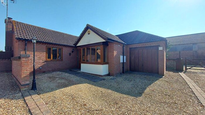 3 Bedroom Bungalow For Sale In The Spinney, Twenty, Bourne, PE10