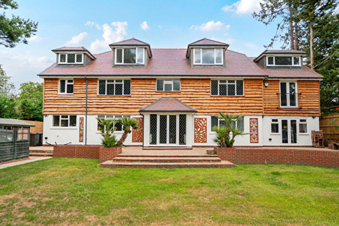 6 Bedroom Detached House For Sale In Forest Ridge, Keston, BR2