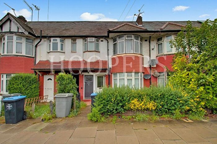 2 Bedroom Maisonette For Sale In Southview Avenue, London, NW10