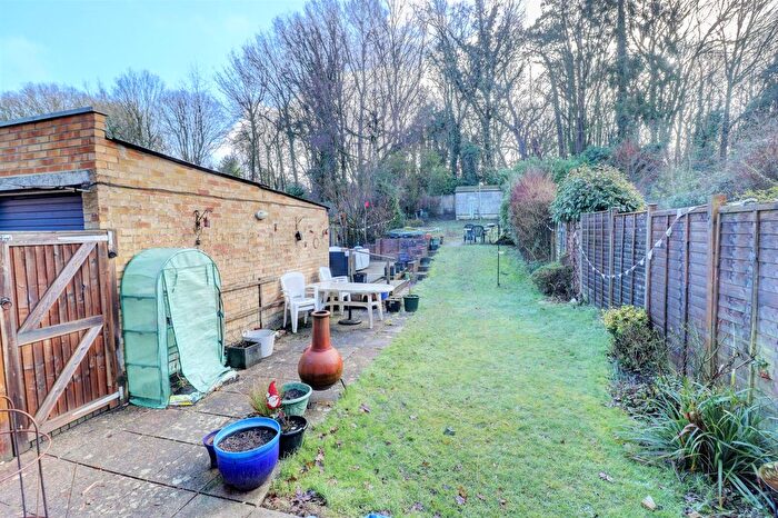 4 Bedroom Semi-detached House For Sale In Marys Mead, Hazlemere, High Wycombe, Buckinghamshire, HP15