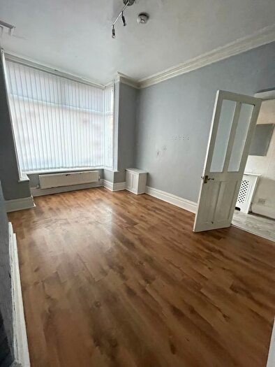 5 Bedroom Detached House To Rent In Lily Lane, M9