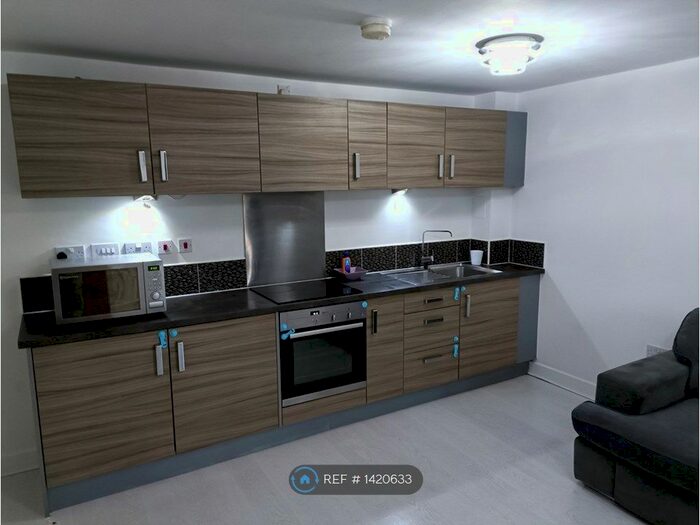 2 Bedroom Terraced House To Rent In Holts Crest Way, Leeds, LS12