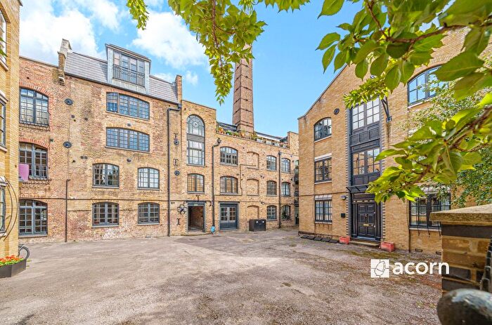 Studio To Rent In Maltings Place, Tower Bridge Road, London, SE1
