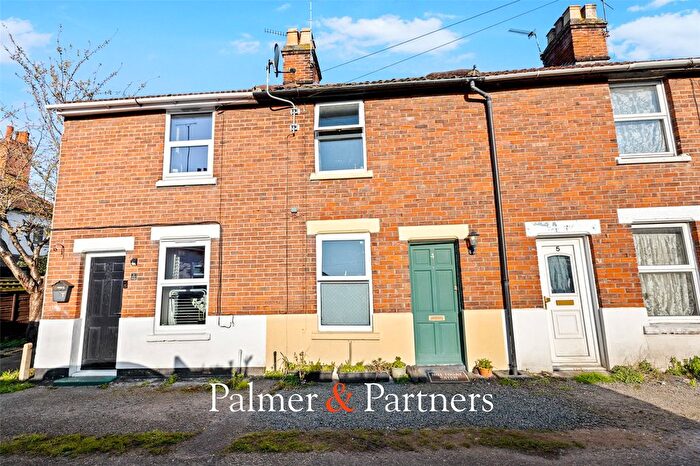 2 Bedroom End Terrace House For Sale In East Street, Colchester, Essex, CO1