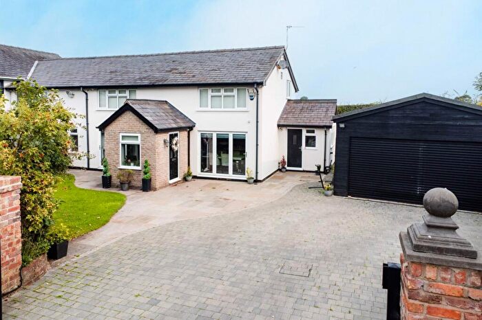 4 Bedroom Semi-Detached House For Sale In Plex Moss Lane, Halsall, L39