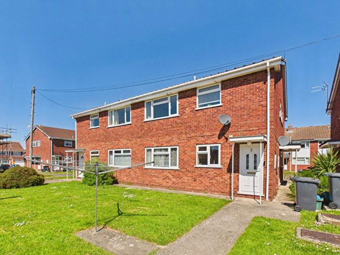 2 Bedroom Apartment For Sale In Malet Close, Longlevens, Gloucester, Gloucestershire, GL2