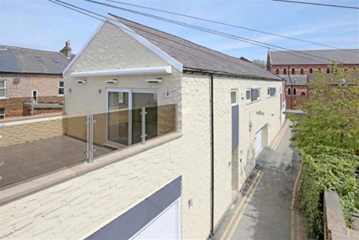 2 Bedroom House To Rent In St. Roberts Mews, Harrogate, North Yorkshire, Uk, HG1