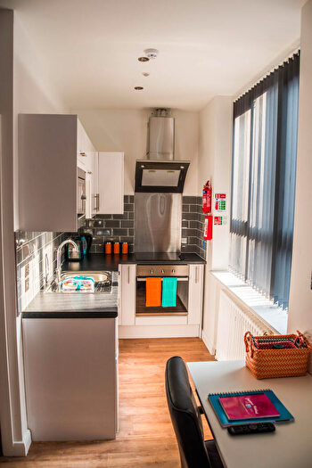 1 Bedroom Apartment To Rent In (Studio) Albion Street, Leicester, LE1