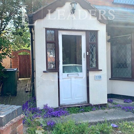 3 Bedroom House To Rent In Broadmoor Avenue, B67