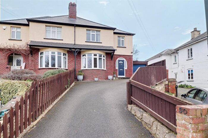 3 Bedroom Semi Detached House For Sale In Regent Street, Stonehouse, GL10