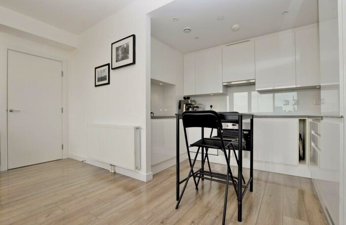 1 Bedroom Flat For Sale In Charles Darwin House, Minnie Baldock Street, Canning Town, E16