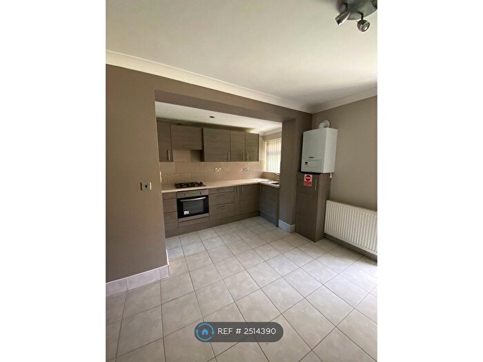 6 Bedroom Terraced House To Rent In Courtenay Avenue, Harrow, HA3