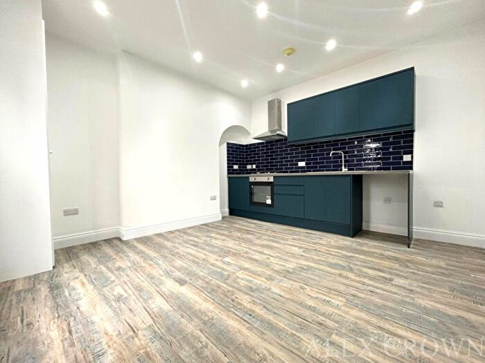 1 Bedroom Flat To Rent In Balfour Road, Ilford, IG1