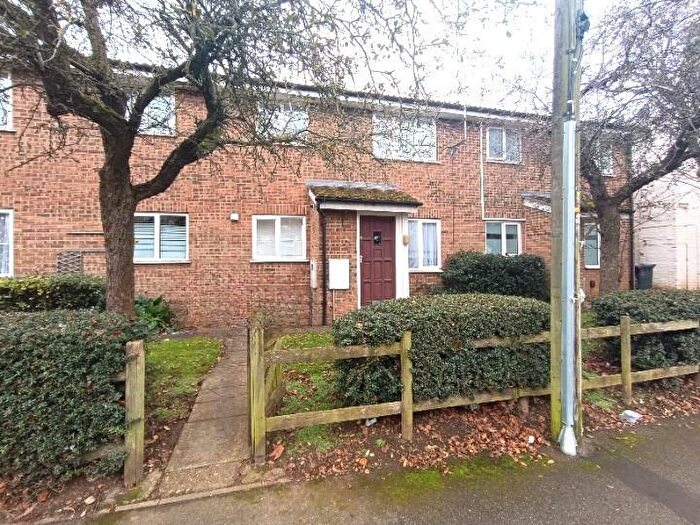 1 Bedroom Terraced House To Rent In Avondale Road, Kettering, Northants, NN16