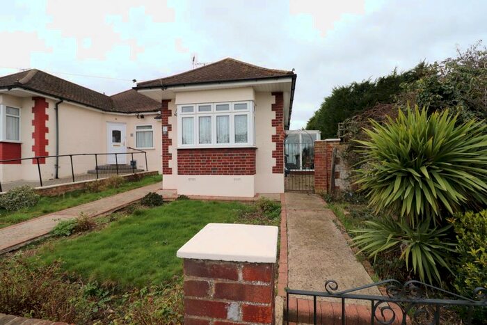 2 Bedroom Bungalow To Rent In Abbotts Close, Southend On Sea, SS9