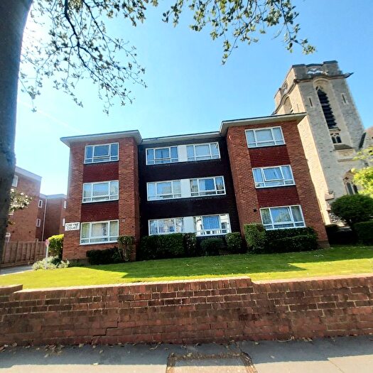 2 Bedroom Flat To Rent In Canning Road, Croydon, CR0