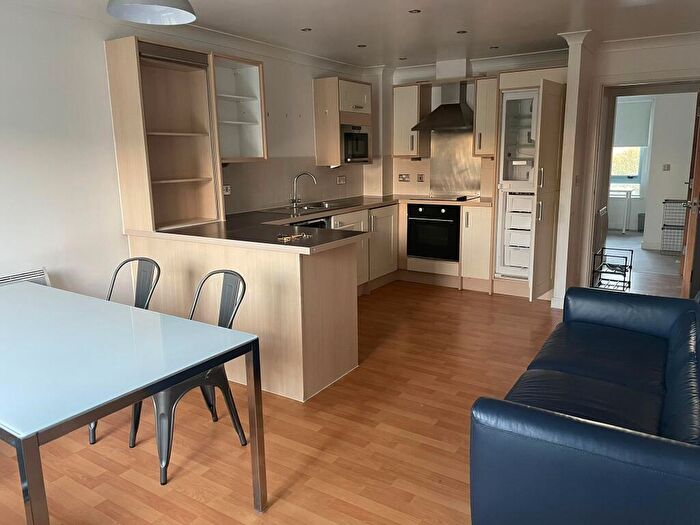 3 Bedroom Flat To Rent In Ballantyne Drive, Hythe, Colchester, CO2