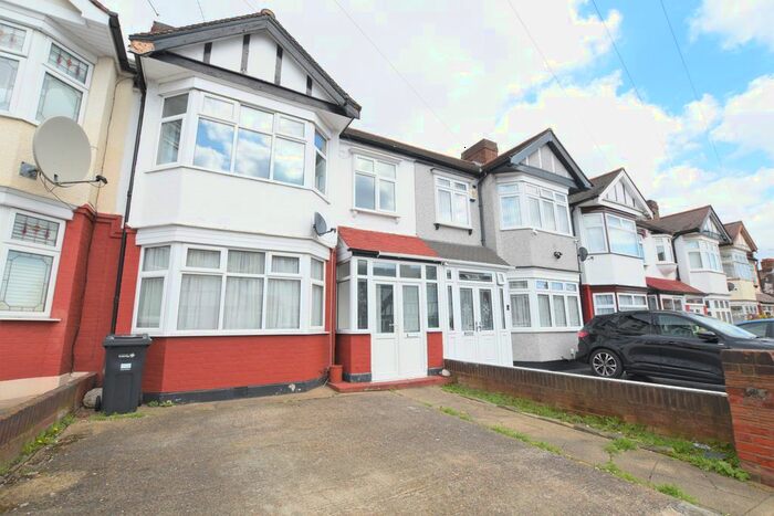 3 Bedroom Terraced House To Rent In Otley Drive, Ilford, IG2