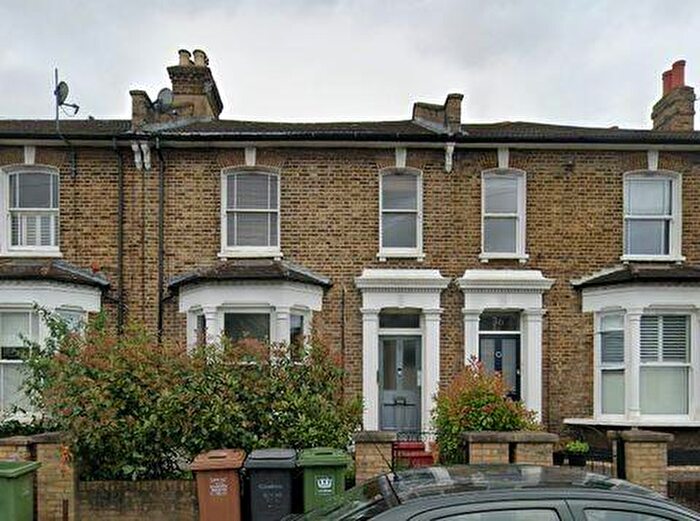1 Bedroom Flat For Sale In E Bonfield Road, London, SE13