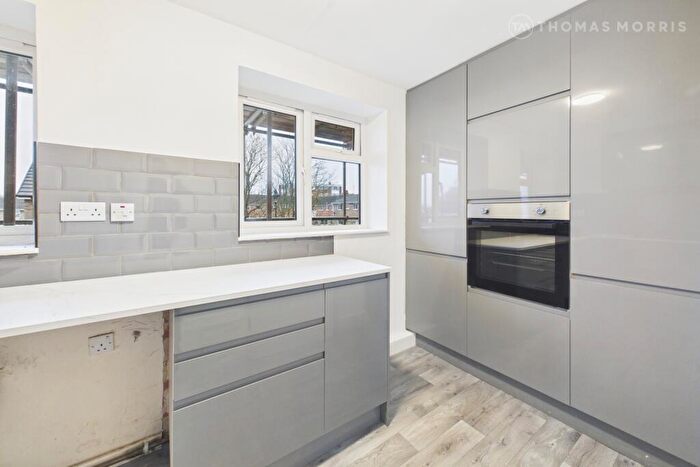 2 Bedroom Apartment For Sale In Duck Lane, St. Neots, Cambridgeshire, PE19