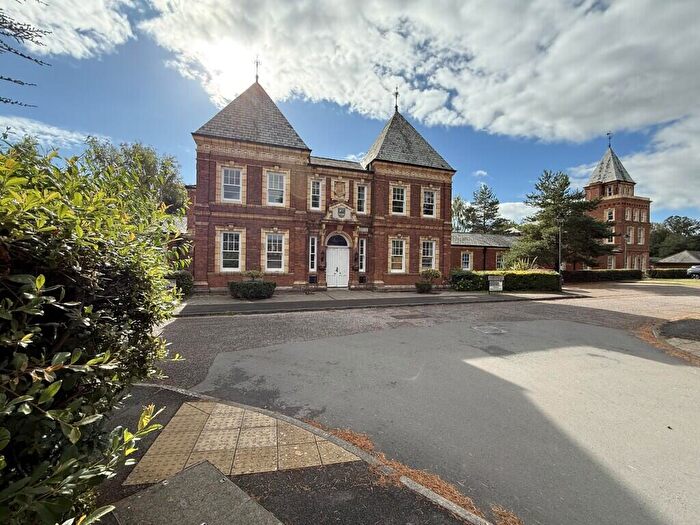 3 Bedroom Maisonette To Rent In North Grange, Clyst Heath, EX2