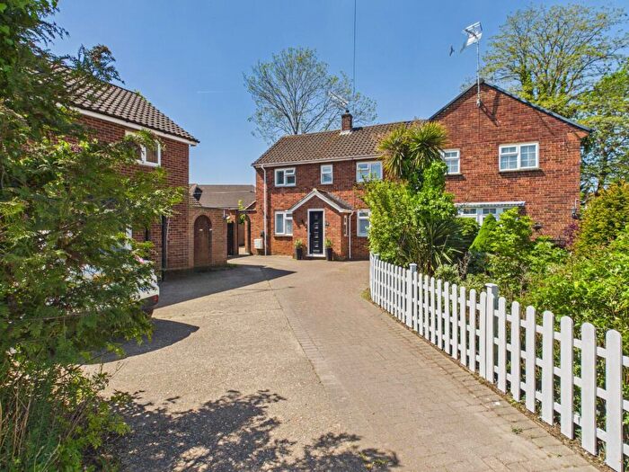 4 Bedroom Semi-Detached House For Sale In Allanson Road, Marlow, Buckinghamshire, SL7