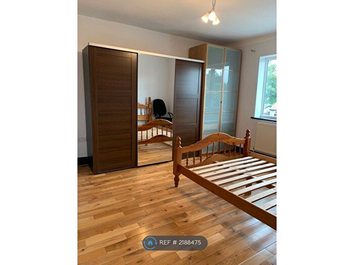 4 Bedroom Semi-Detached House To Rent In Merriman Road, London, SE3