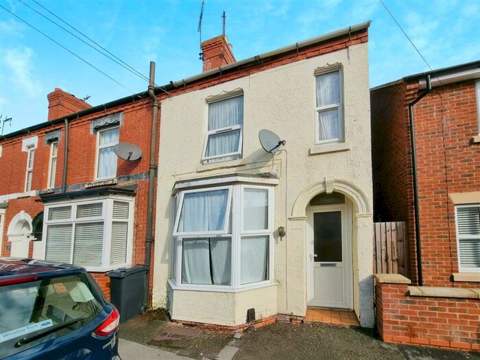 3 Bedroom Terraced House To Rent In Sartoris Road Rushden Northants, NN10