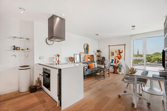 1 Bedroom Flat For Sale In Avantgarde Place, London, E1