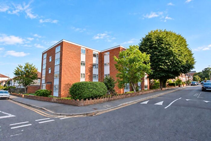 1 Bedroom Flat To Rent In Clarendon Road, Wallington, SM6