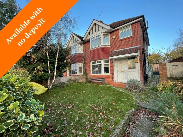3 Bedroom Semi-Detached House To Rent In No Deposit Option Woodmill Lane, Southampton, SO18