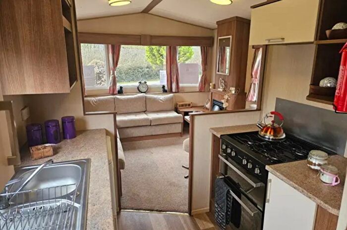 2 Bedroom Mobile/park Home For Sale In Stanford Bishop, Worcester, WR6